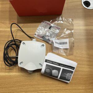 Complete ASET030000 sensor set, including main unit, accessories, manual and box.