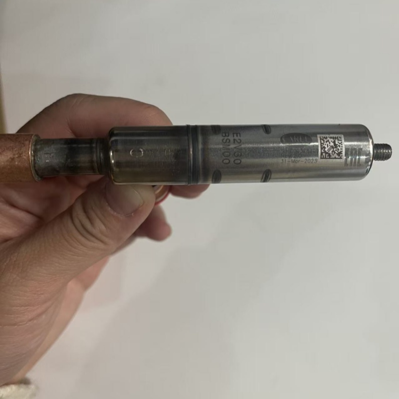 Close-up of the valve body, showing model, QR code and production date clearly.