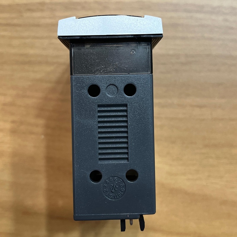 Another side view of the device