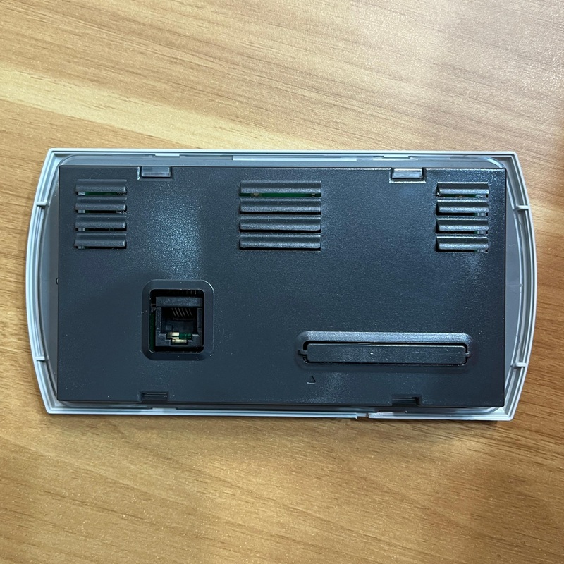 Device back view with communication port