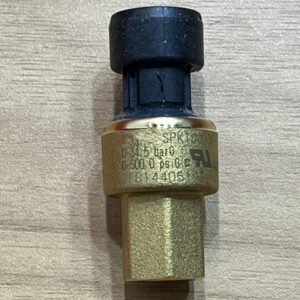 (Connector) 3-pin waterproof connector for stable signal transmission.