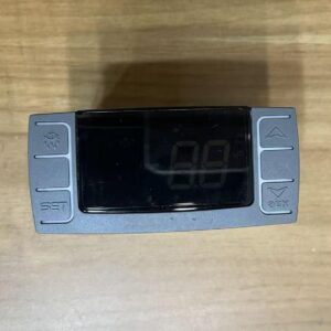 XR03CX-4N0F1-digital temperature-controller-front-view