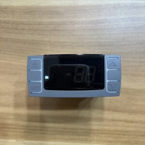 XR06CX-4N1F1-digital-temperature-controller-front-view