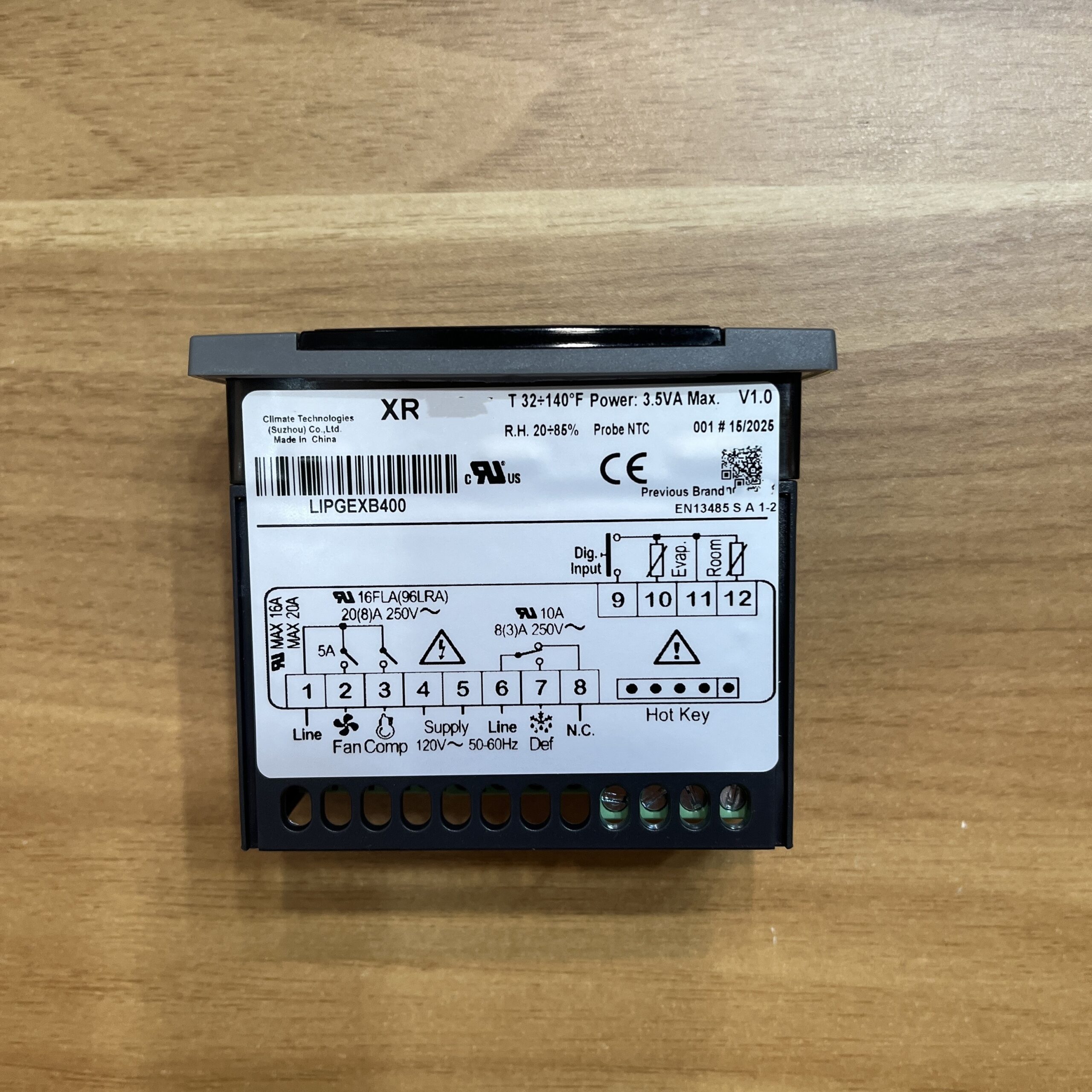 XR06CX-4N1F1-digital-temperature-controller-side-view1