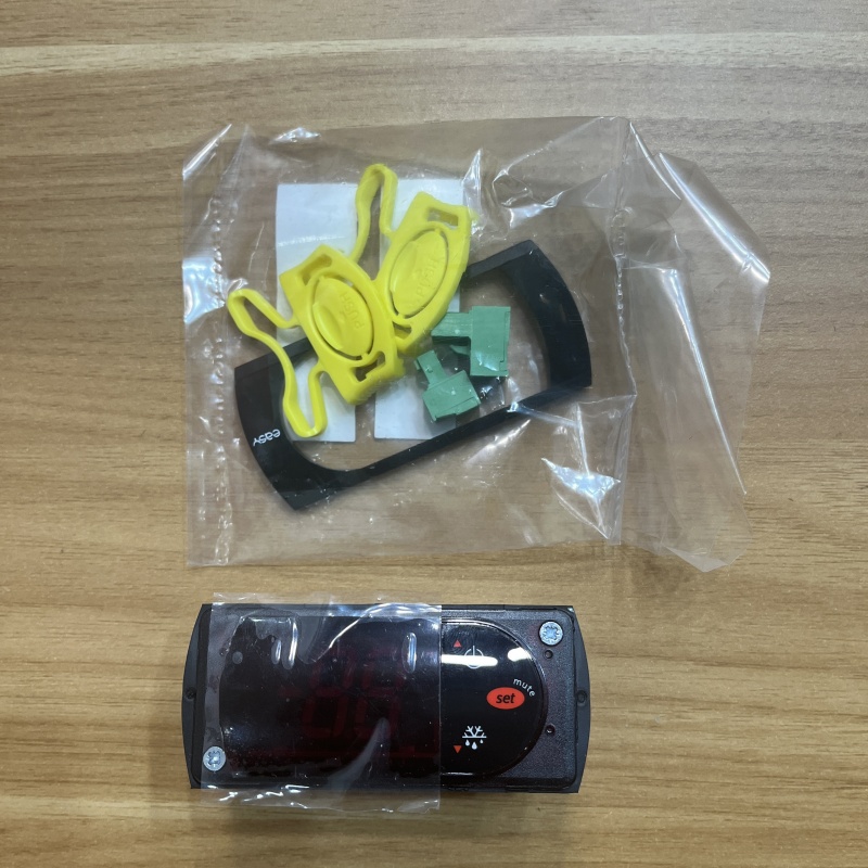 Temperature controller unit and accessory kit,
