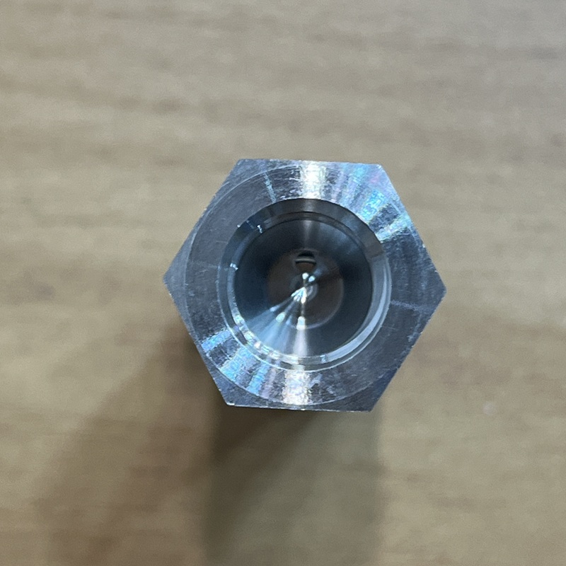 Close-up of the pressure sensor's bottom port