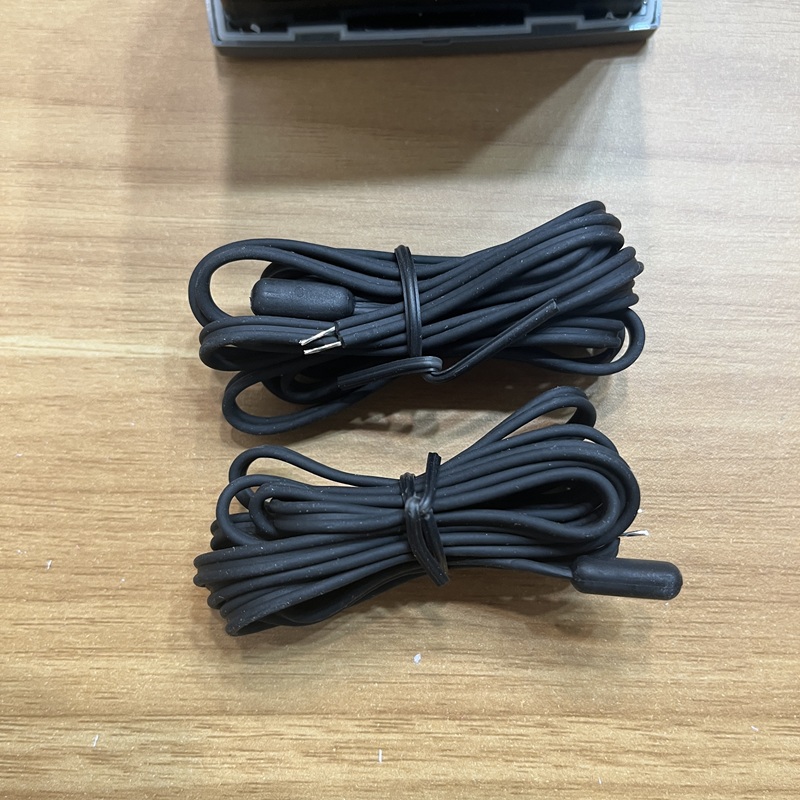Thermostat accessories, two black NTC temperature sensor probe cables