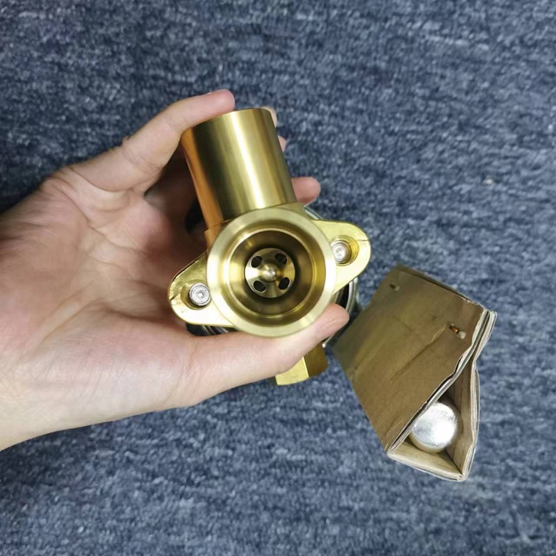 Close-up of valve core inner cavity port