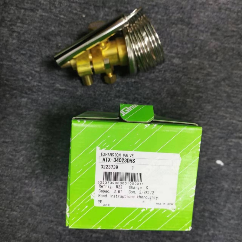 Thermal expansion valve and product outer box