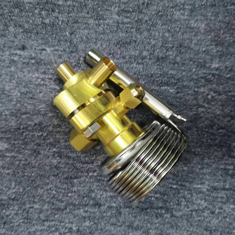 Side shot of brass valve body with stainless steel capillary sensing assembly